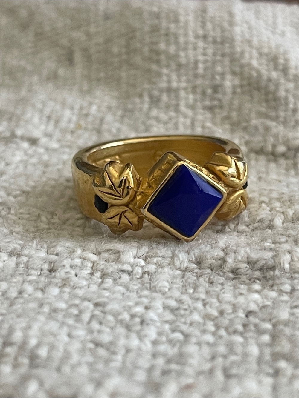 Gold plate Elizabeth Stone Ring with Blue Gemstone